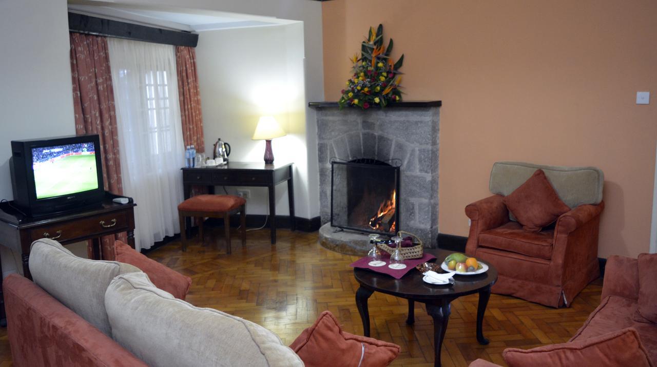 Outspan Hotel Nyeri Esterno foto