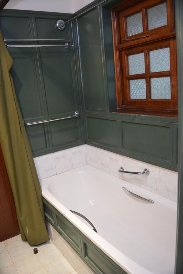 Outspan Hotel Nyeri Esterno foto